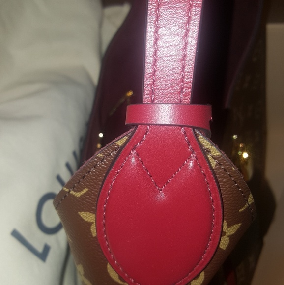 Flower Hobo Monogram - Picture 3 of 6